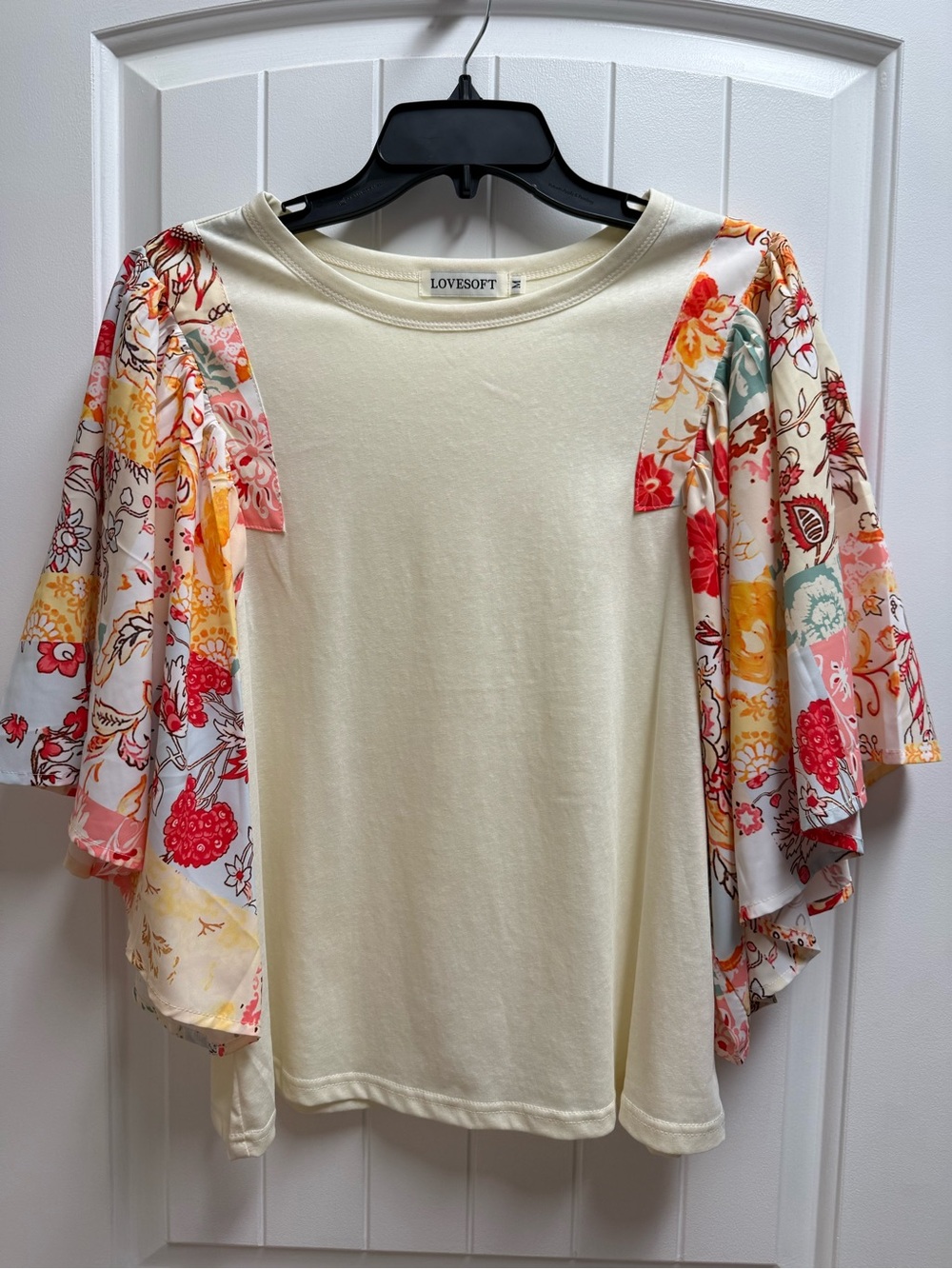 LOVESOFT Ivory Floral Bell Sleeve Boho Blouse Top Women’s Size Medium Romantic
